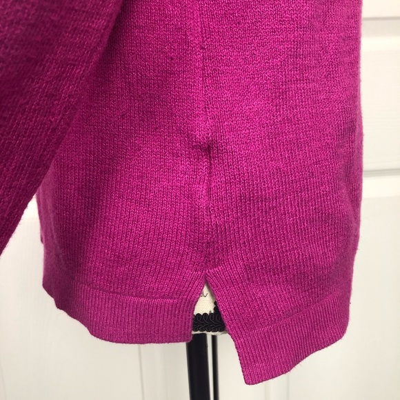 Old Navy Magenta Pink V-neck Sweater - Picture 3 of 8